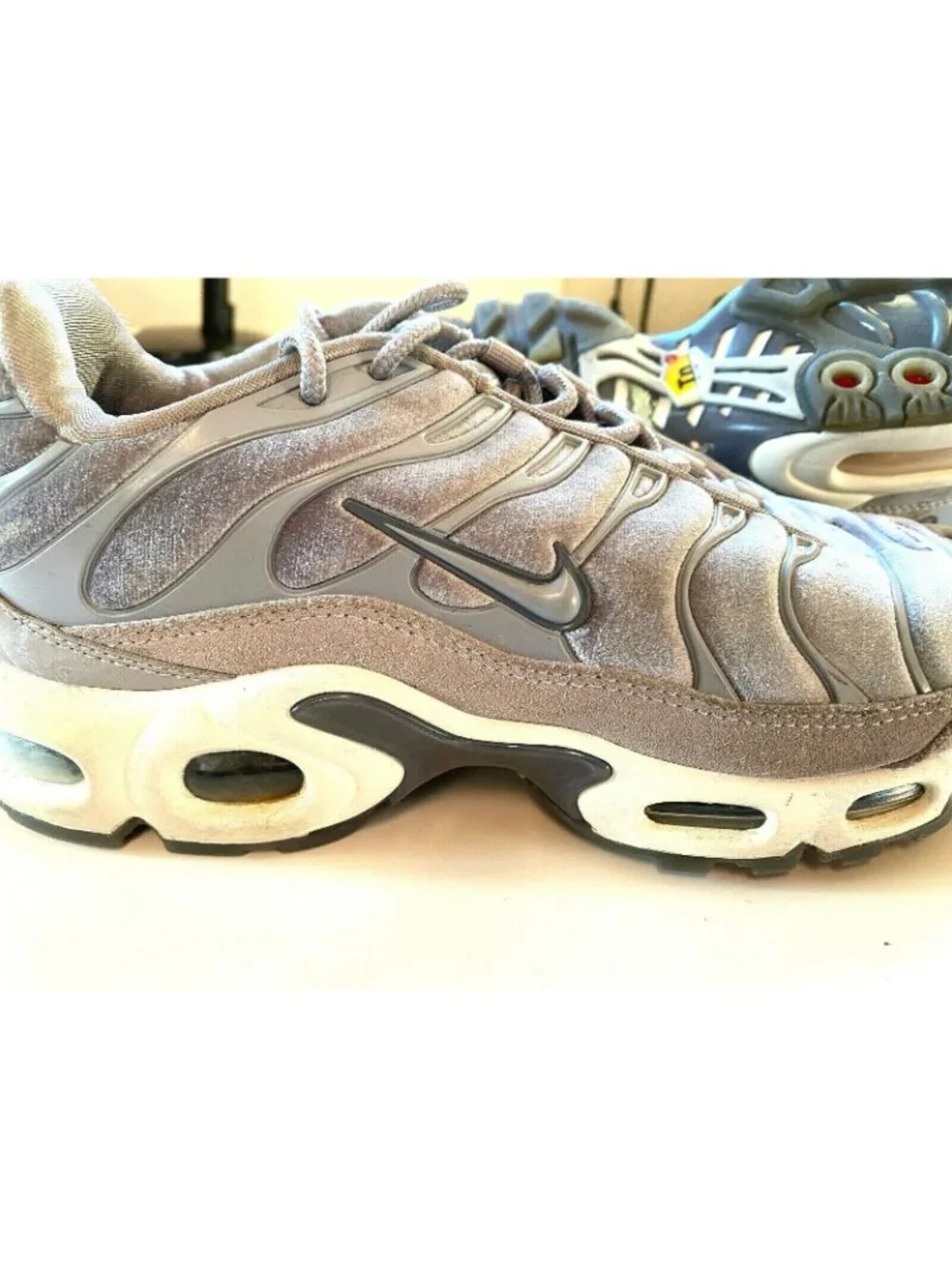 Nike Air Max Plus LX Gunsmoke Atmosphere Grey Shoes Women’s 7 AH6788-001